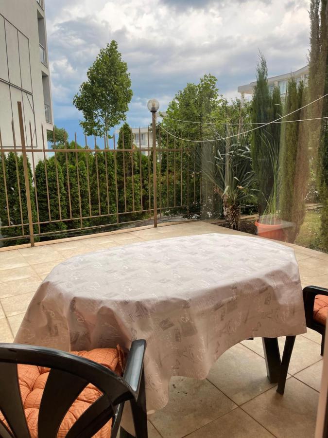 Le Premiere Randevu Appartement Sveti Vlas Buitenkant foto